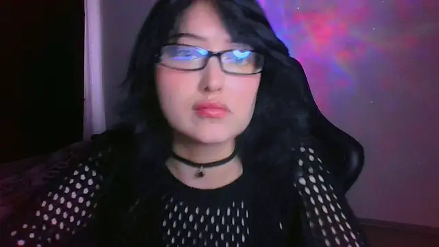 Katarina_Fox_ Adlı Modelin Canlı XXX Sohbeti