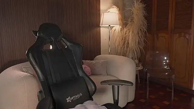 KateOwens Adlı Modelin Canlı XXX Sohbeti