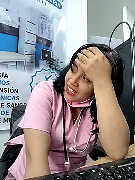 Nurse_Alice-7 Adlı Modelin Canlı XXX Sohbeti