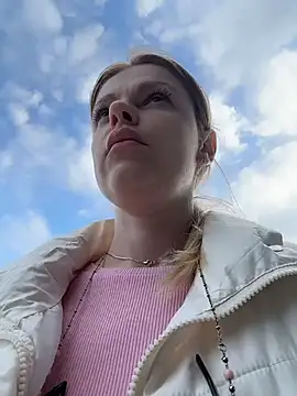 HarrietDart live XXX chat