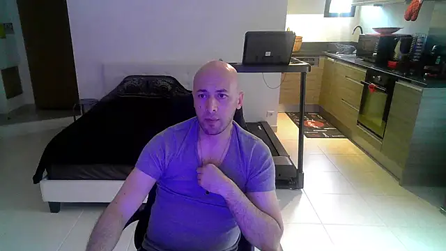 ALi_084 Show in webcam