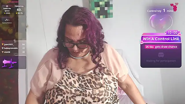 BiirdyDavis Chat XXX in diretta