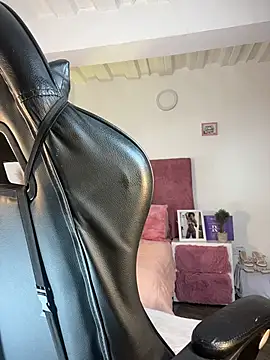 karinacortes Chat XXX in diretta