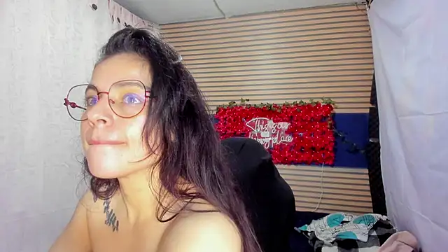 rosse_2504 Chat XXX live