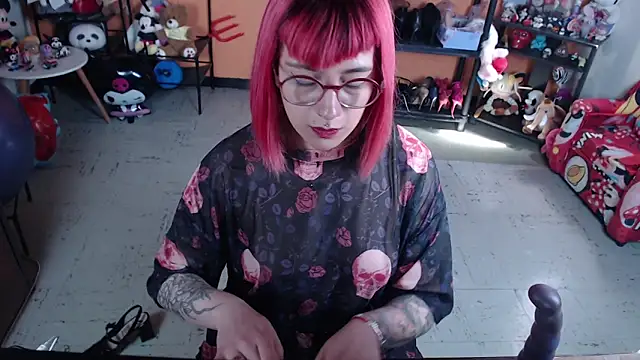 MissMiia2 Chat XXX live