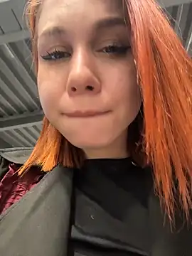 RosieSecret élő XXX-chatje