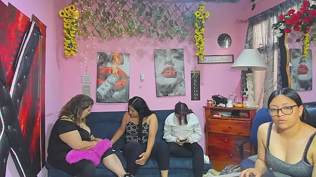 lesbiancuple: διαδικτυακό σόου στην κάμερα