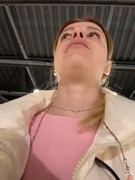 دردشة HarrietDart الجنسية المباشرة