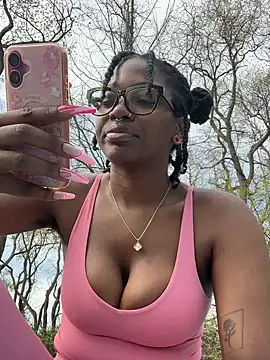 mochakaia's Live XXX Chat