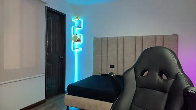 Živý XXX chat CHRIS_MORGAN1