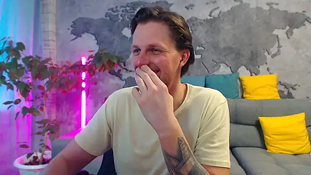 VikingChrisss' Live XXX Chat