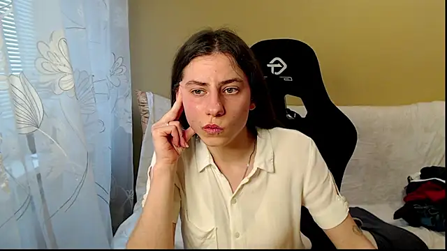 Effy__Stoner's Live XXX Chat