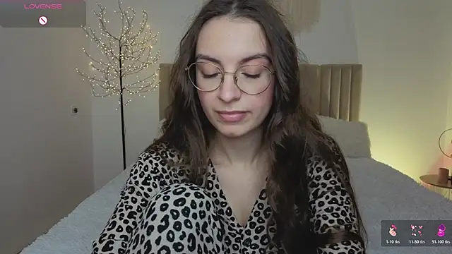 Real_cutie1のウェブカメラショー