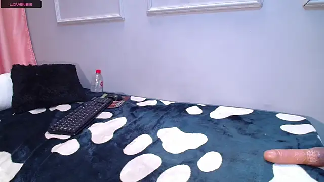 Chat +18 de monsterholes ao vivo