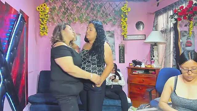 Chat XXX en directo de lesbiancuple