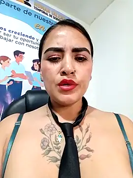 MAYE__13 – Live XXX-chat