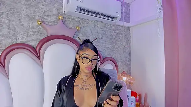 Mia_Jansen 在線直播表演