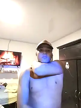 Colhageno2002 Adlı Modelin Canlı XXX Sohbeti