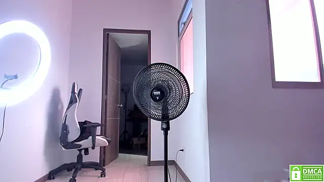 Michell_evans' Webcam Show