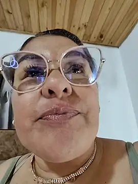 Chat XXX en directo de AlexxiaaMat