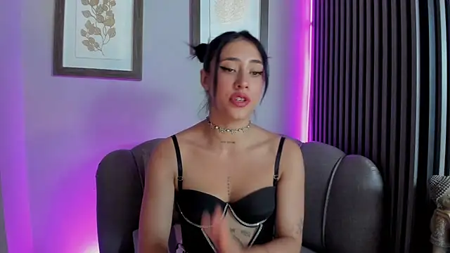 Ariana_collinss' Live XXX Chat