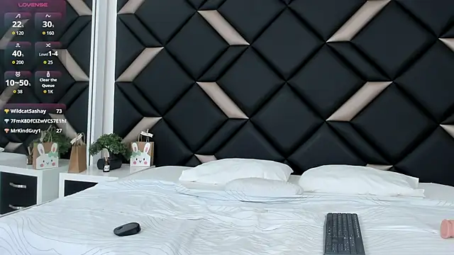 MelisaKovacs' Live XXX Chat