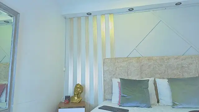 j_belle_'s Live XXX Chat