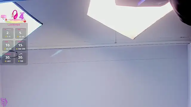 Chat XXX en directo de charlottewhitte