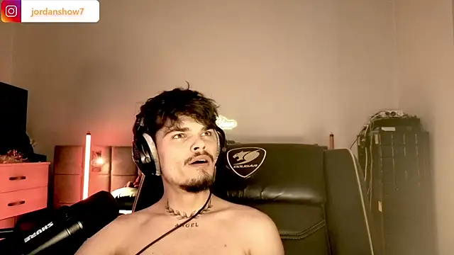 JordanShow Adlı Modelin Canlı XXX Sohbeti