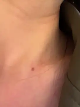 Holly_Play Adlı Modelin Canlı XXX Sohbeti