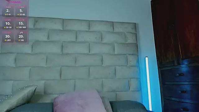 HollyGrey_ Adlı Modelin Canlı XXX Sohbeti