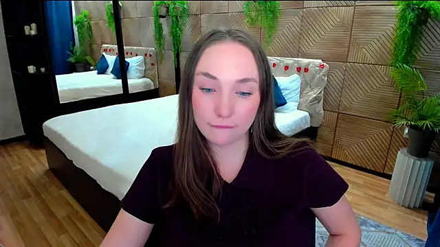 TrueReincarnation Adlı Modelin Canlı XXX Sohbeti