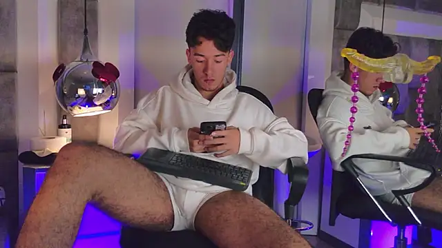 Austin_Reedssのウェブカメラショー