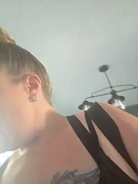 julimonroe Live XXX-Chat