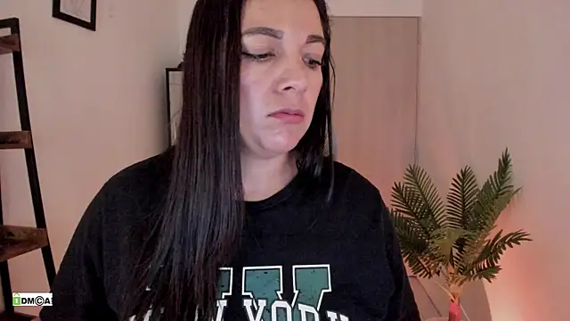 urcute_kitten Chat XXX in diretta