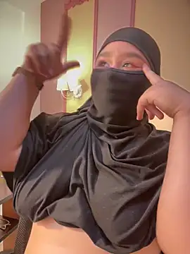 _zharaa Adlı Modelin Canlı XXX Sohbeti