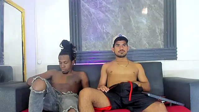 Latins_on_fire webkamerás műsora