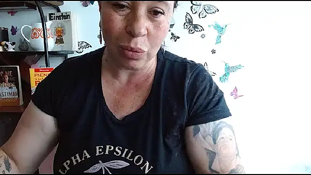 Chatroom XXX en direct de LauraMallioni