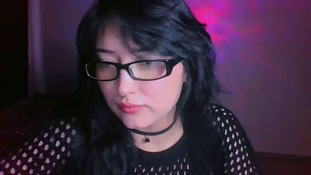 Katarina_Fox_ Adlı Modelin Canlı XXX Sohbeti