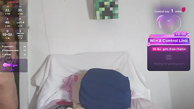 XXX chat uživo modela BiirdyDavis