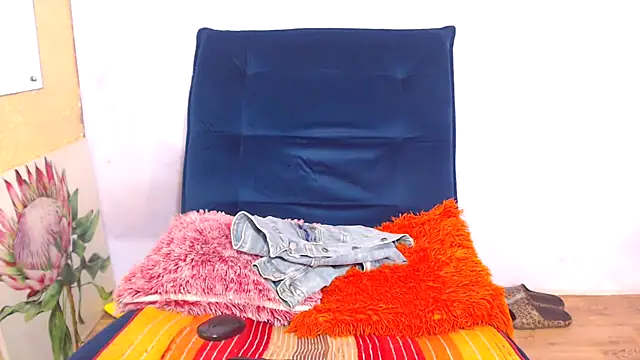 SexyButterflyxx Adlı Modelin Canlı XXX Sohbeti