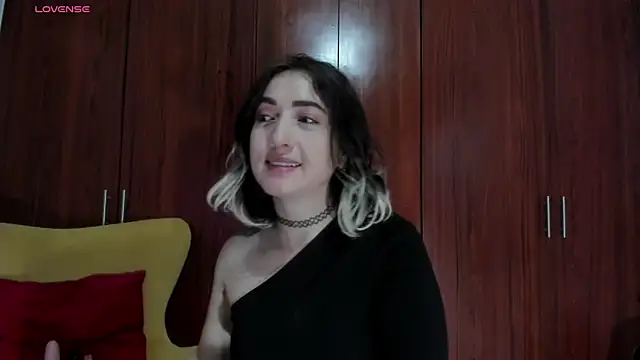 Онлайн чат XXX carly_grasso