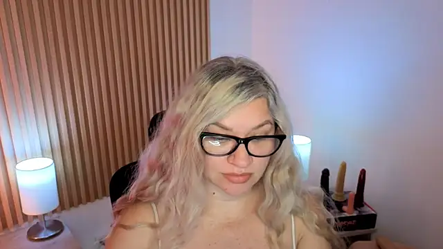 MarianL0ve's Live XXX Chat