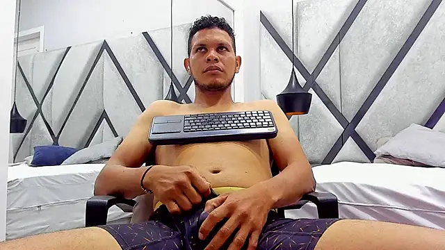 NohaBrooks Live XXX Chat