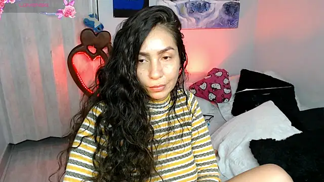 Chatroom XXX en direct de naihroby