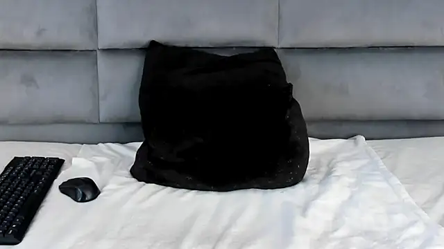 Chat XXX en directo de Lucy_Vegas