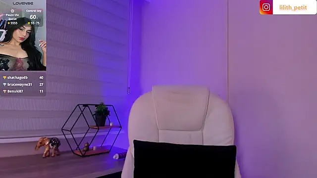 Chatroom XXX en direct de lilith_petit_