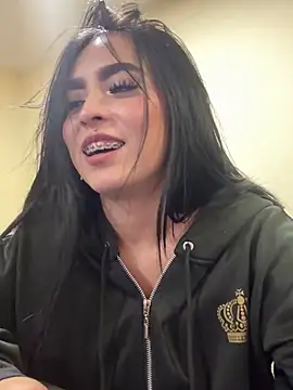 Sara_Fernandez_'s Webcam Show