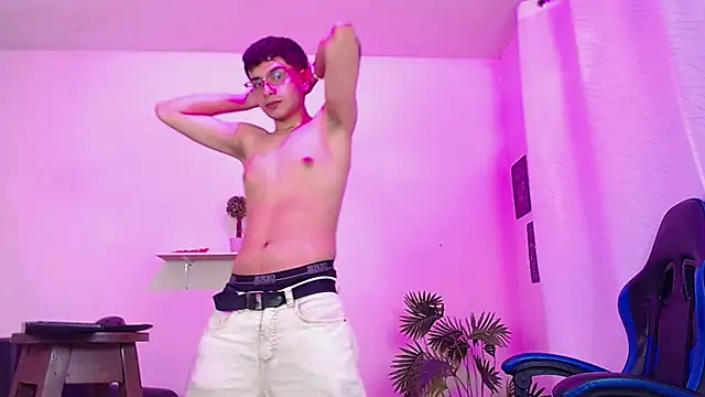 maax_18's Webcam Show