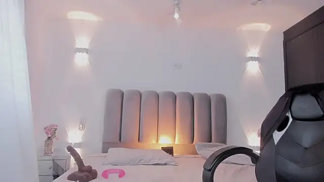 Chatroom XXX en direct de AlliceLover